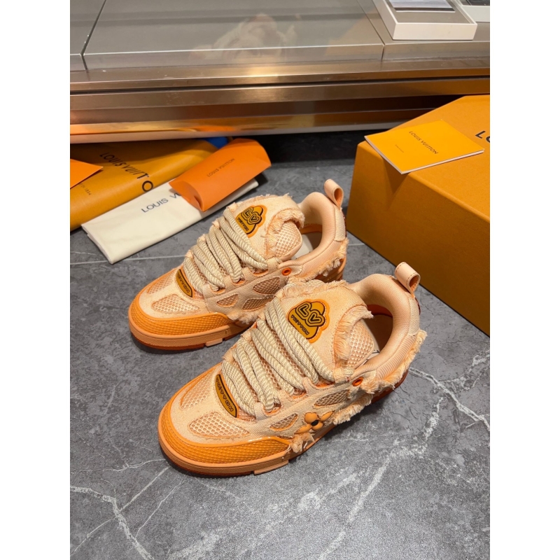 l**is V*t*n sneakers